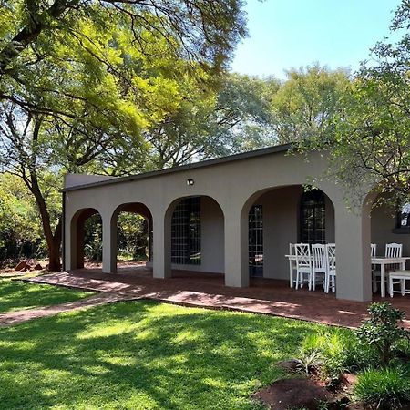 Featherwood Farm & Nyala Lodge Rayton Buitenkant foto