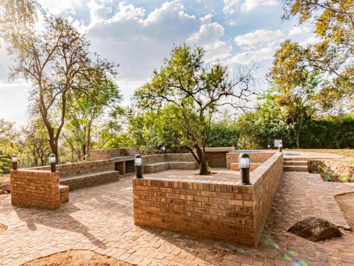 Featherwood Farm & Nyala Lodge Rayton Buitenkant foto