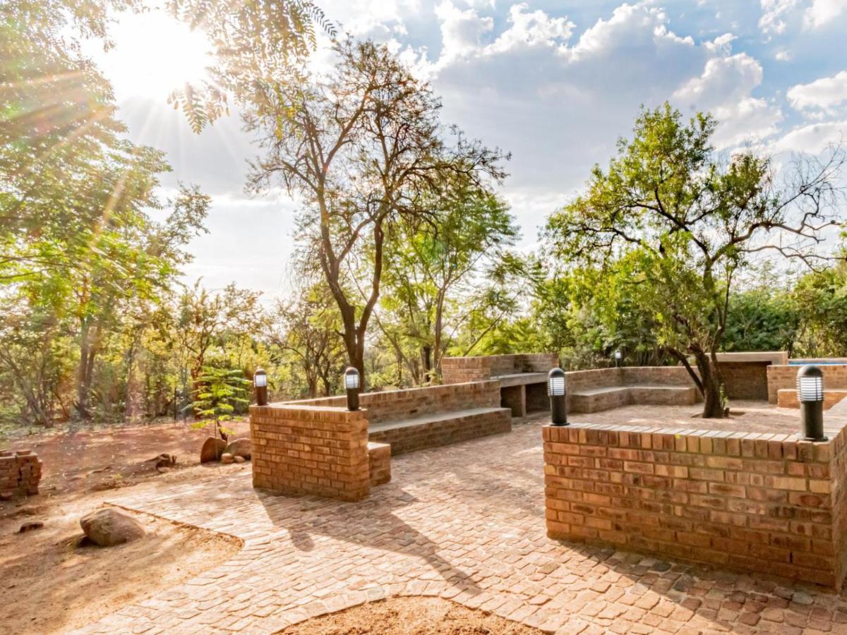 Featherwood Farm & Nyala Lodge Rayton Buitenkant foto